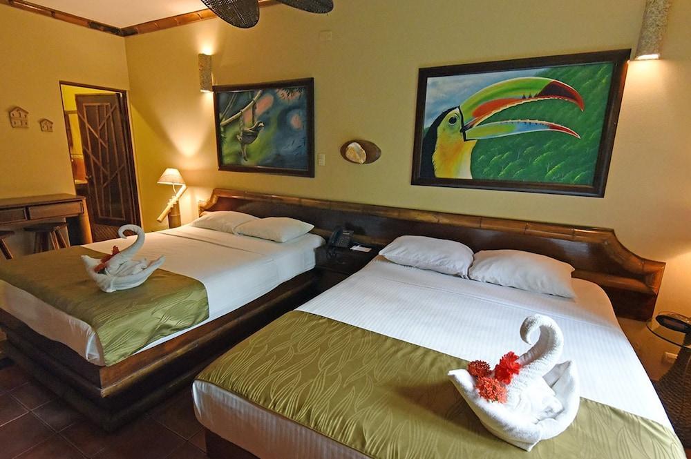 Hotel Canciones Del Mar - Beachfront Jacó Exterior foto