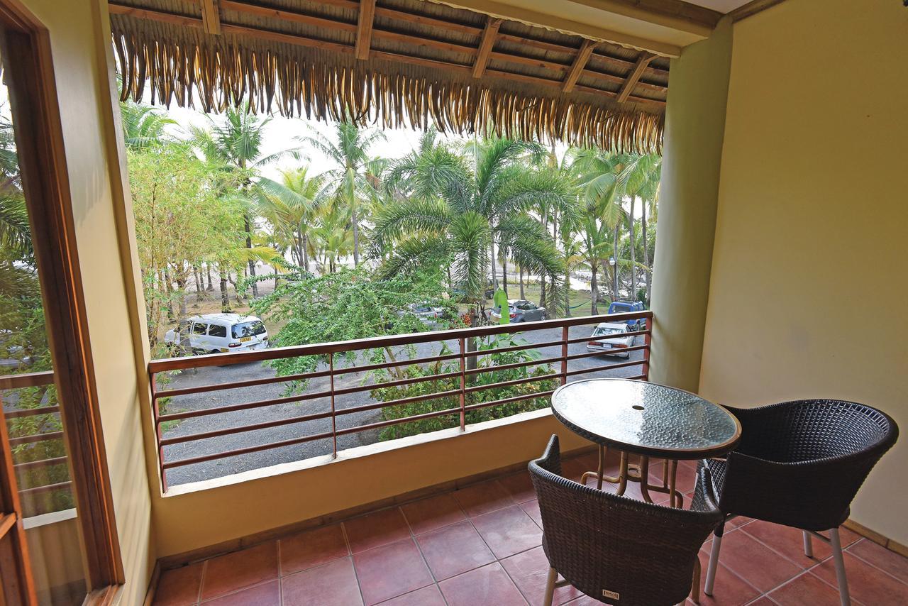 Hotel Canciones Del Mar - Beachfront Jacó Zimmer foto